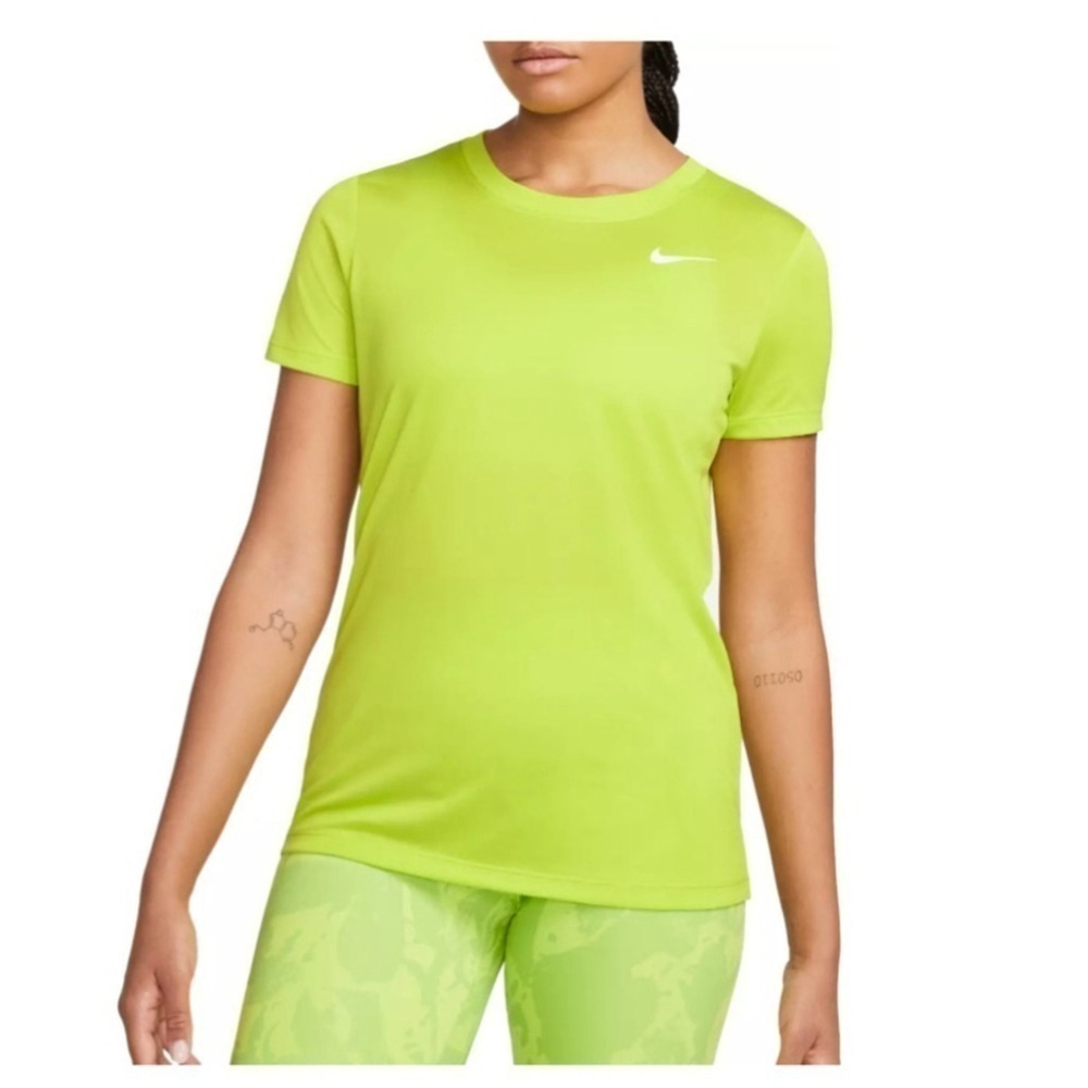 Nike legend dri fit green training tee size m wm4